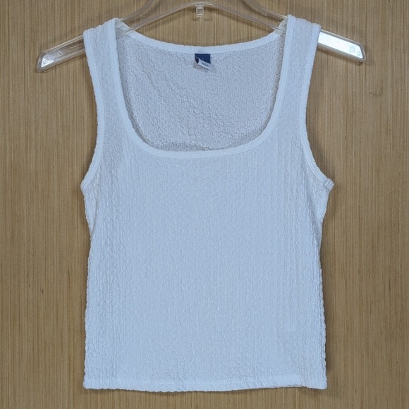 Old Navy Tops - Old Navy White Pucker Tank Top Square Neck Minamilist Chic Casual‎ Womens Small